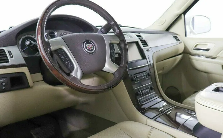 Cadillac Escalade 6.2 Автомат