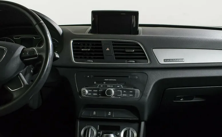 Audi Q3 I (8U)