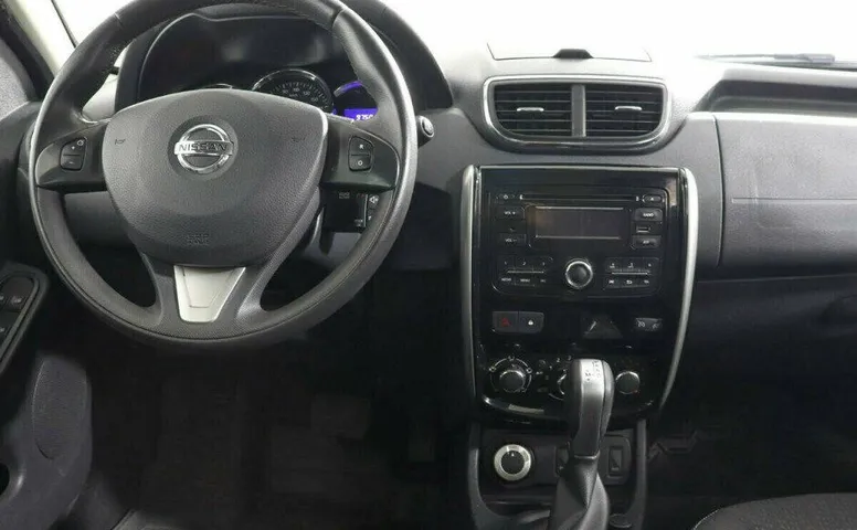 Nissan Terrano 2.0 Автомат