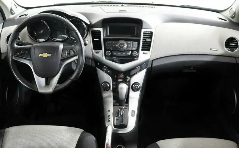 Chevrolet Cruze 1.8 Автомат