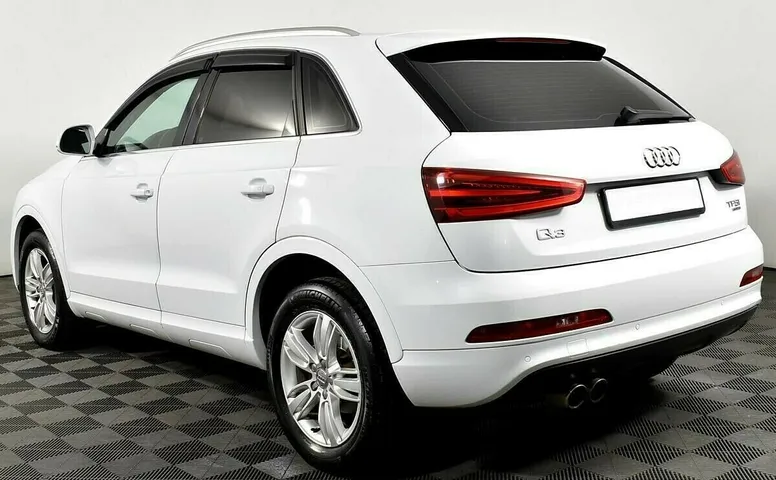 Audi Q3 I (8U)