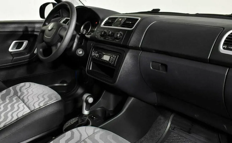 Skoda Fabia 1.6 Автомат