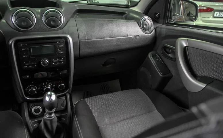 Renault Duster, 1 поколение