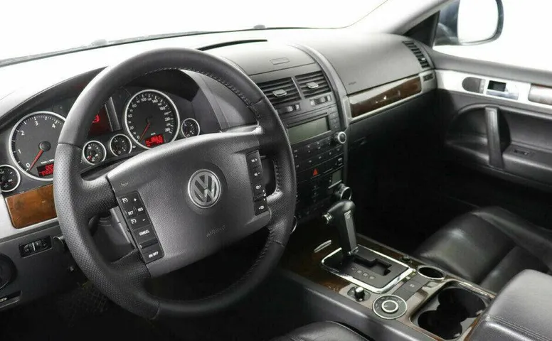 Volkswagen Touareg 2.5 Автомат