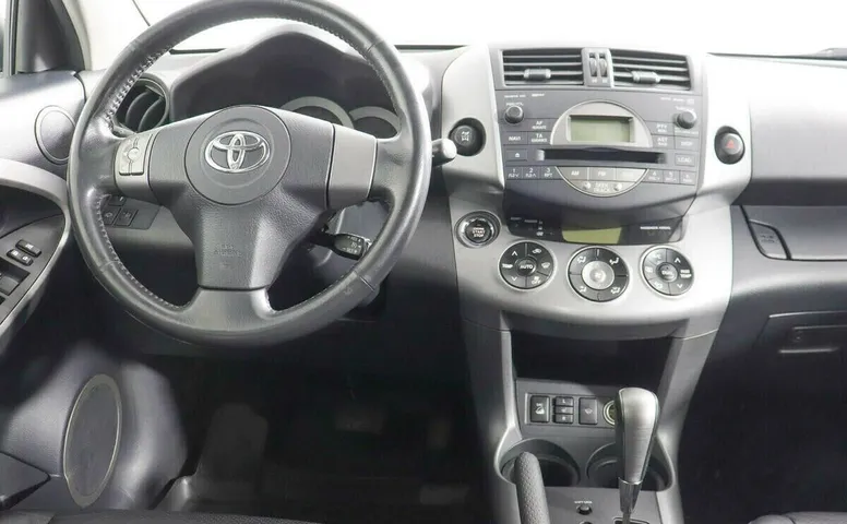 Toyota RAV4 III (XA30)