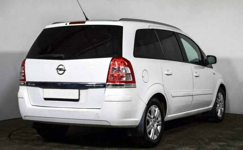 Opel Zafira 1.8 Робот