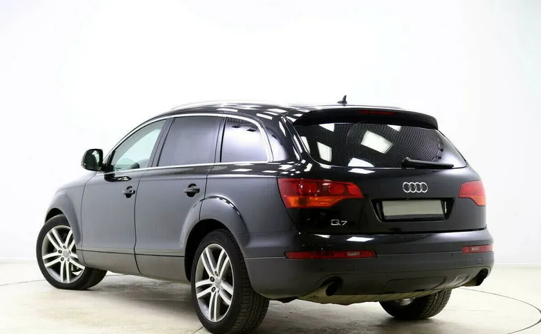 Audi Q7 I (4L)