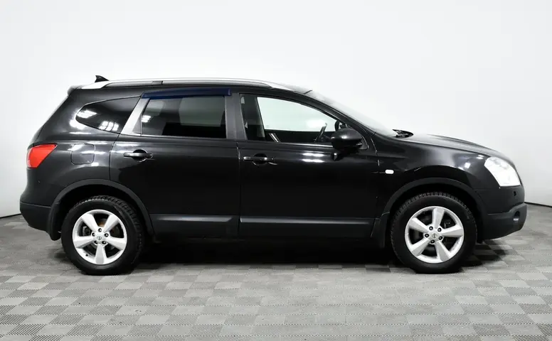 Nissan Qashqai+2