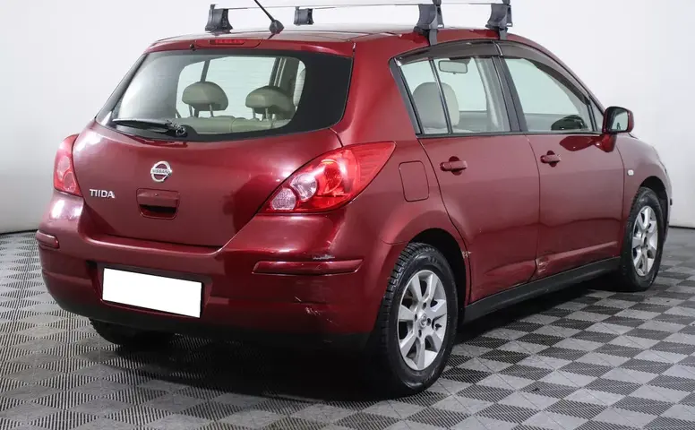 Nissan Tiida