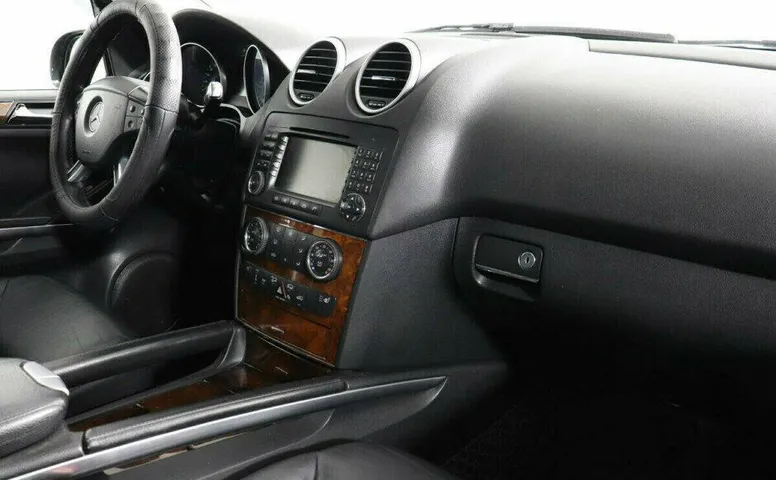 Mercedes-Benz M-Класс 3.0 Автомат