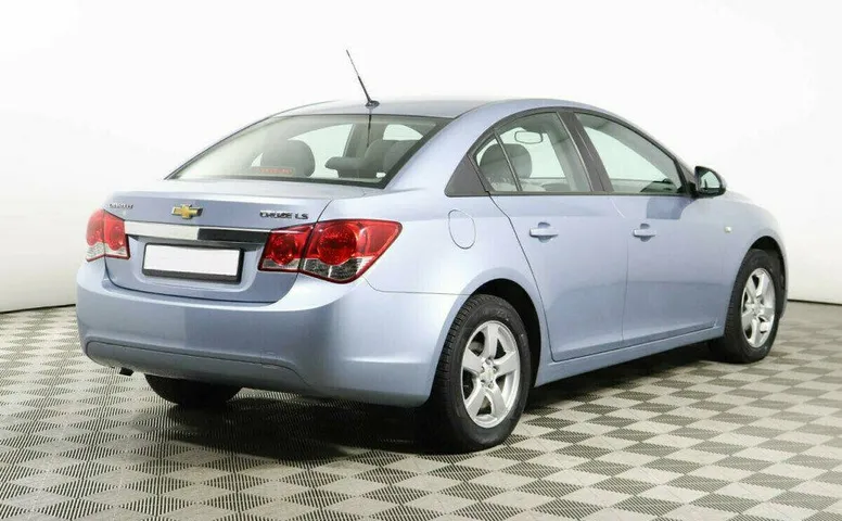 Chevrolet Cruze 1.6 Автомат