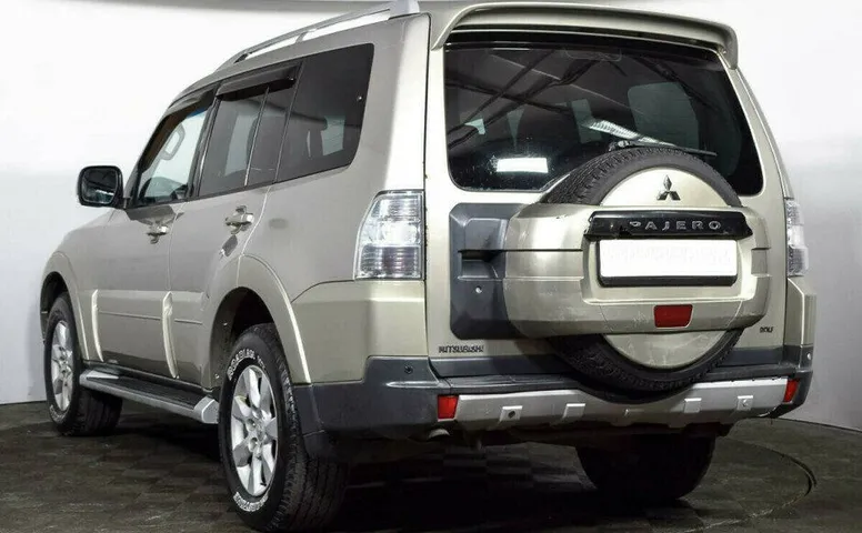 Mitsubishi Pajero 3.2 Автомат