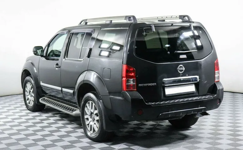 Nissan Pathfinder III Рестайлинг
