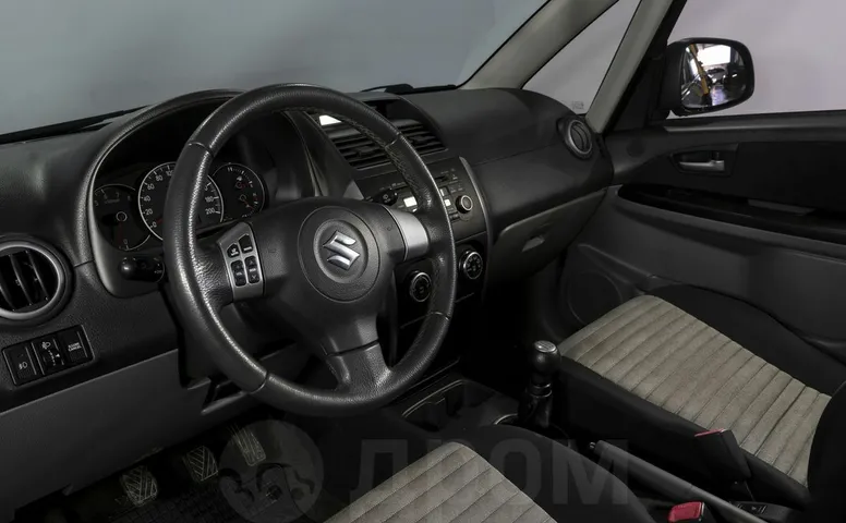 Suzuki SX4, 1 поколение