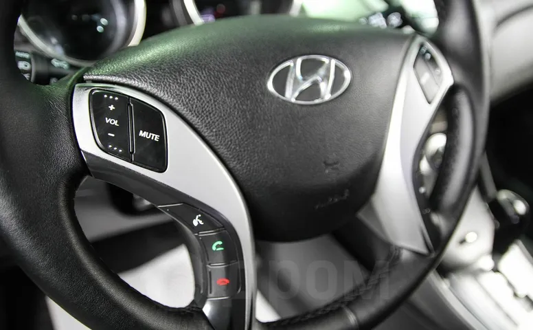 Hyundai Avante, 4 поколение