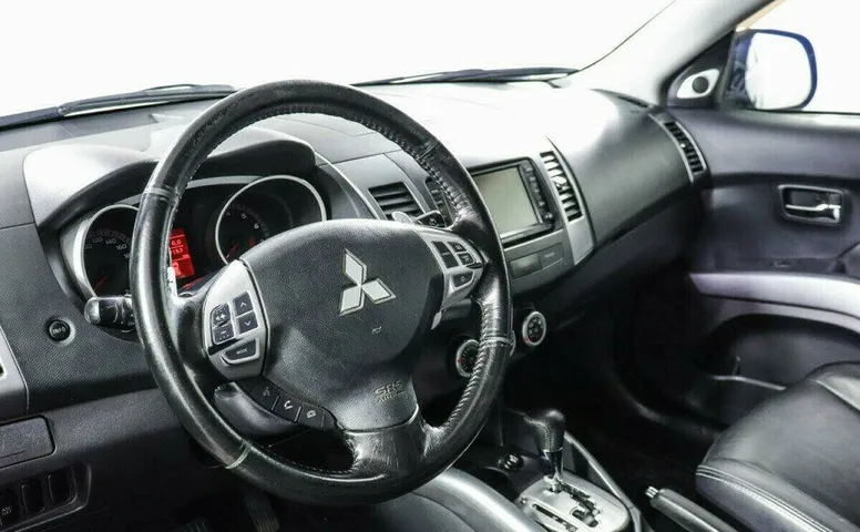 Mitsubishi Outlander 2.4 Вариатор
