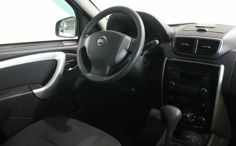Nissan Terrano III (D10)