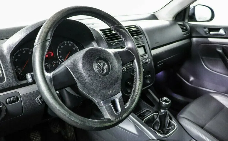 Volkswagen Jetta 2.5 Механика