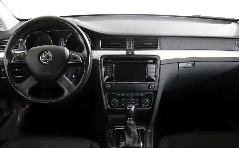 Skoda superb робот 2014 с пробегом 0 км