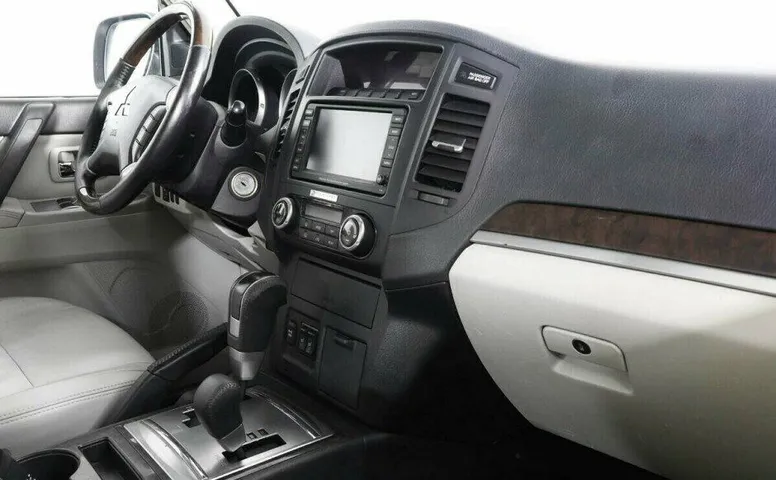 Mitsubishi Pajero 3.2 Автомат