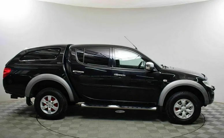 Mitsubishi l200 iv