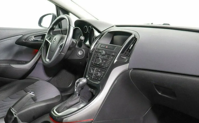 Opel Astra 1.4 Автомат