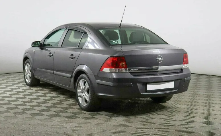 Opel Astra 1.6 Робот
