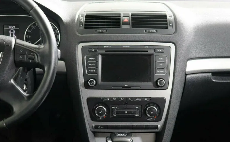 Skoda Octavia 1.8 Робот
