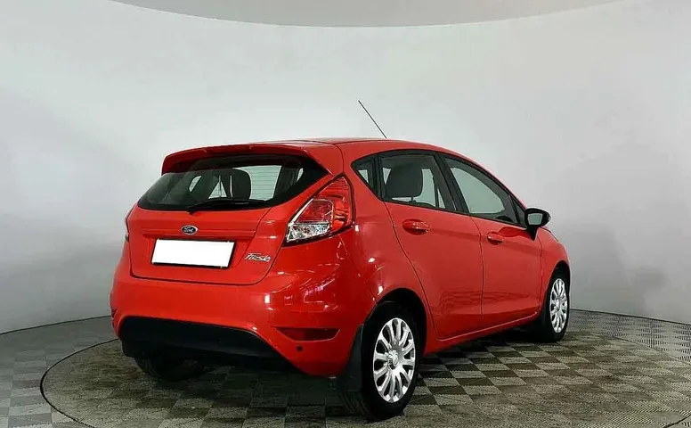 Ford fiesta робот 2016 с пробегом 70 853 км