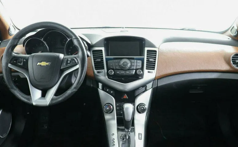 Chevrolet Cruze 1.8 Автомат