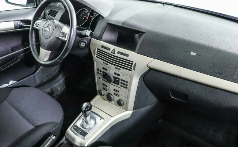 Opel Astra 1.6 Робот