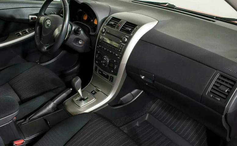 Toyota Corolla 1.6 Робот