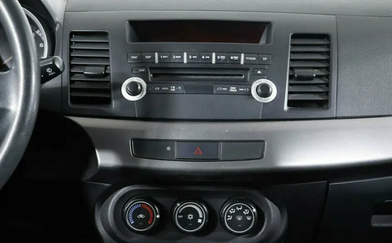 Mitsubishi Lancer 1.5 Автомат
