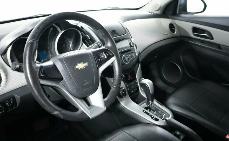 Chevrolet Cruze 1.8 Автомат