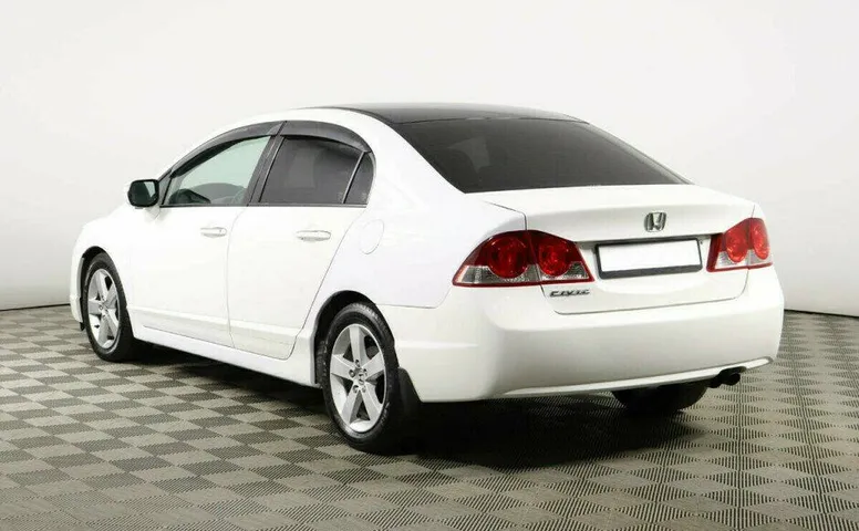 Honda Civic 1.8 Автомат