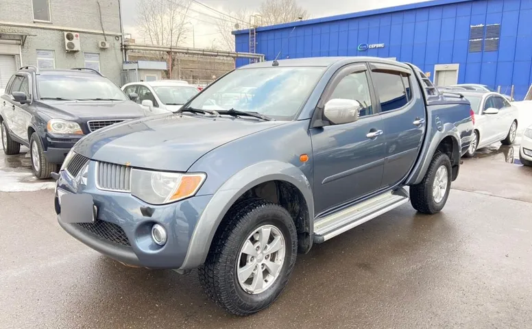 Mitsubishi L200