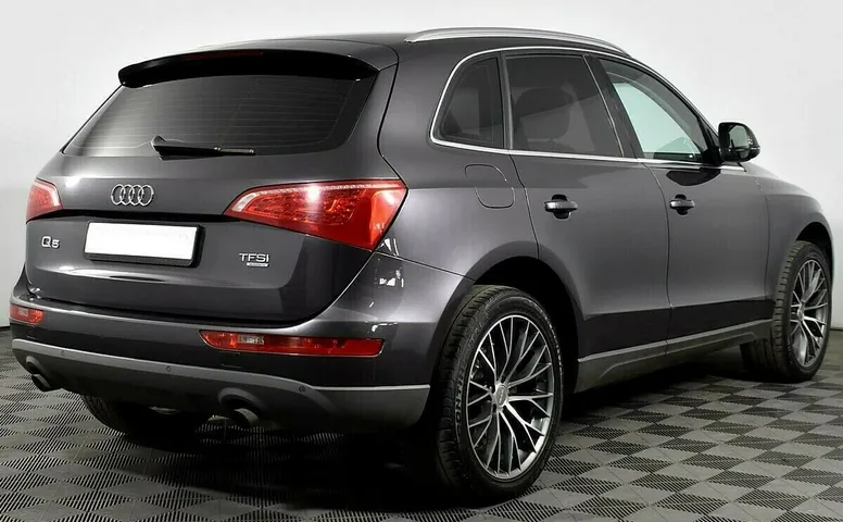 Audi Q5 I (8R)