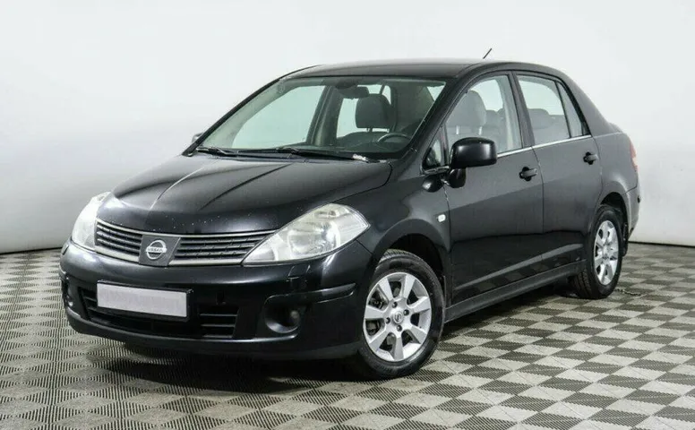 Nissan Tiida 1.6 Автомат