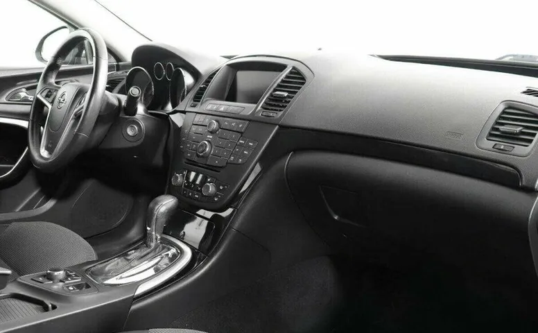 Opel Insignia 2.0 Автомат