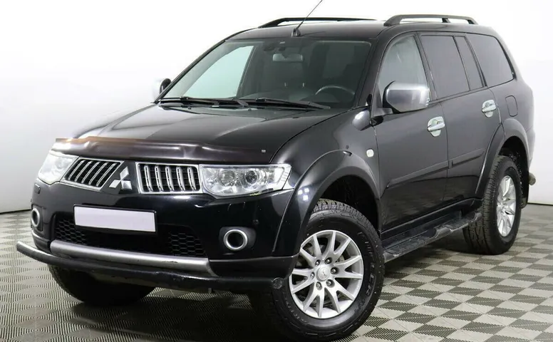 Mitsubishi Pajero Sport II