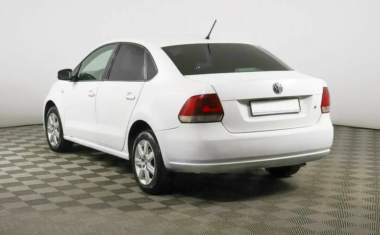 Volkswagen Polo V