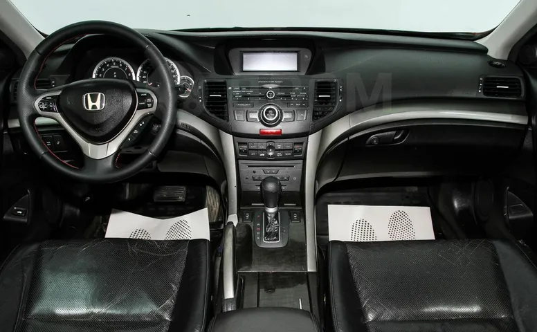 Honda Accord, 8 поколение
