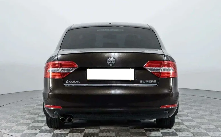 Skoda superb робот 2014 с пробегом 84 756 км
