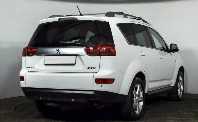 Peugeot 4007 2.4 Вариатор
