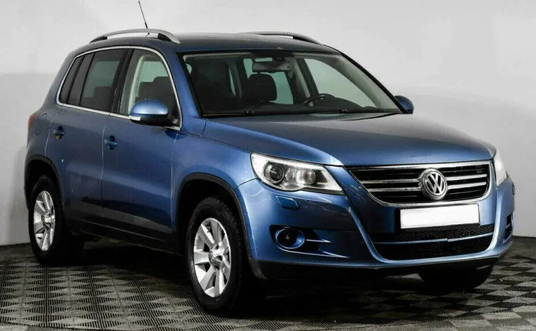 Volkswagen Tiguan 2.0 Автомат
