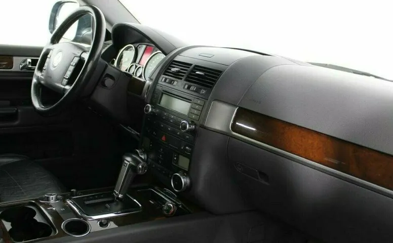 Volkswagen Touareg 4.2 Автомат