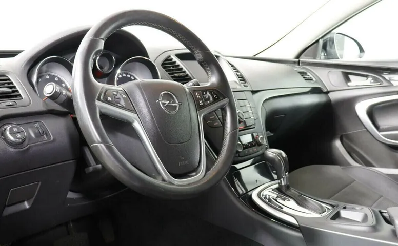 Opel Insignia I