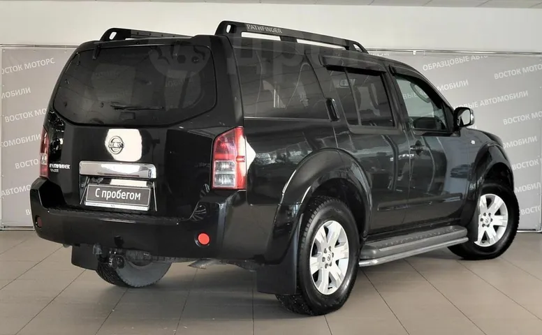 Nissan Pathfinder, 3 поколение