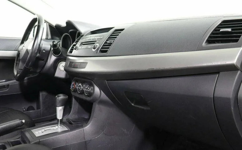 Mitsubishi Lancer 1.5 Автомат