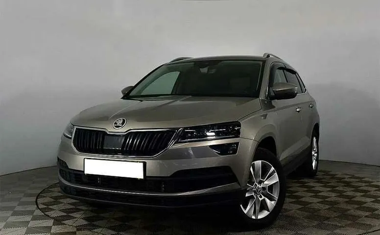 Skoda karoq мкпп 2021 с пробегом 18 310 км